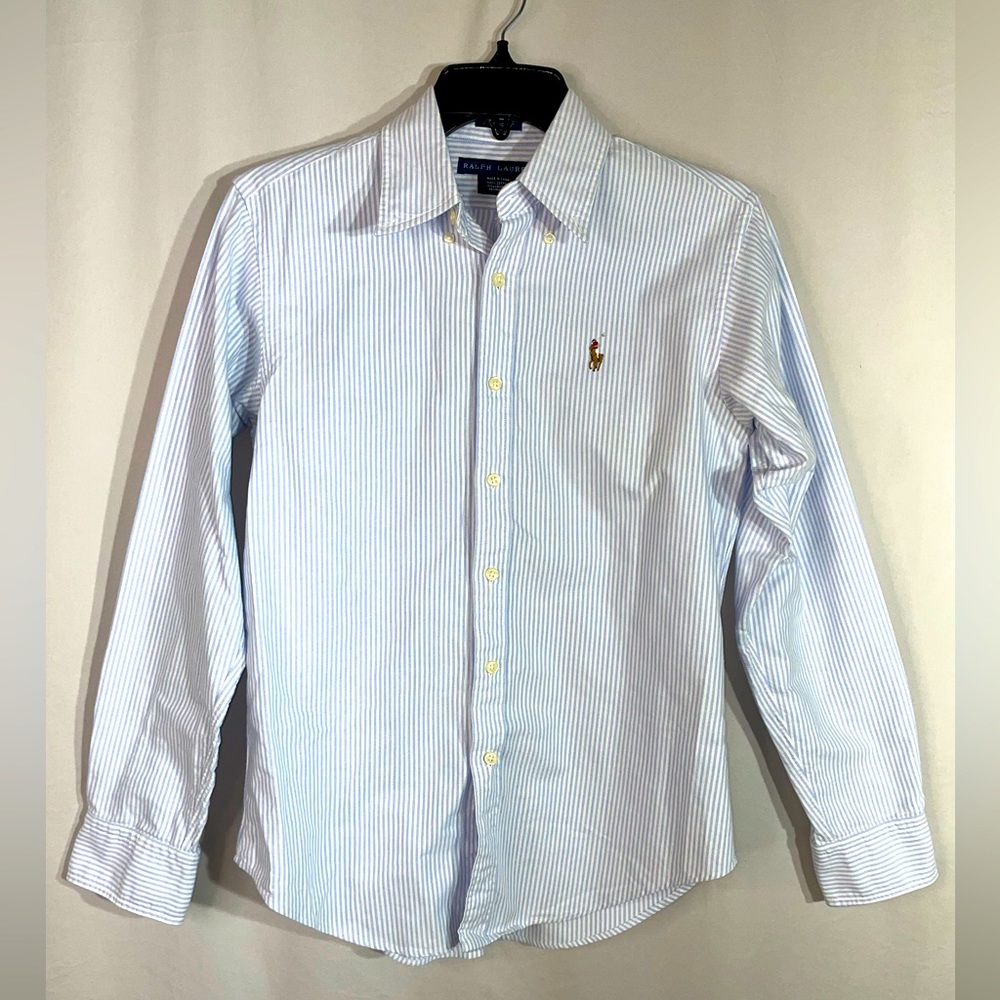 Ralph Lauren Fit Striped Oxford Shirt Size 6.   0356